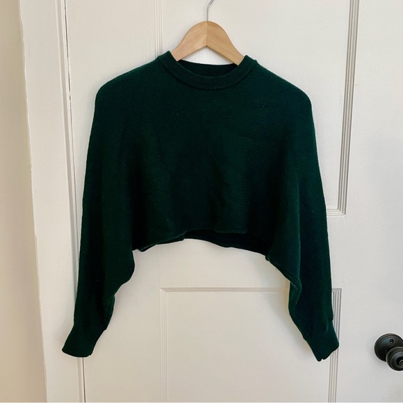 ARITZIA Cropped‎ Green Sweater, So Cute!! - Picture 2 of 10
